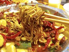 -老街烧烤大排档·地道湖北菜·龙虾馆(汉口火车站店)