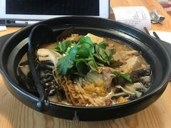 -Hi Joopo Hot Pot 吉阿婆麻辣烫