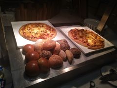 披萨-杭州钱江新城万怡酒店-西餐厅