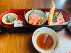 -Tsuru鹤日本料理(静安香格里拉店)
