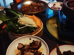 -老鼎万春卤菜(五代传承创始老店)