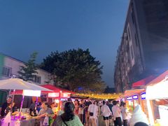 -南湖公园地摊集市