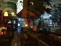 -龙脉温泉室内游泳馆