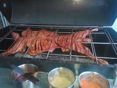 -红栌温泉山庄生态美食餐厅