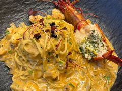 -Mark&Mars Restaurant