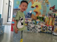 -小小特工运动馆(宝山三邻桥中心)