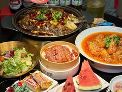 -辣尚瘾·烤鱼·新川菜(牡丹园直营店)