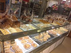 面包甜点陈列柜-阿殳咖啡(水围村店)