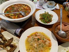 -黄泥岗·地道湖北菜(奥特莱斯店)