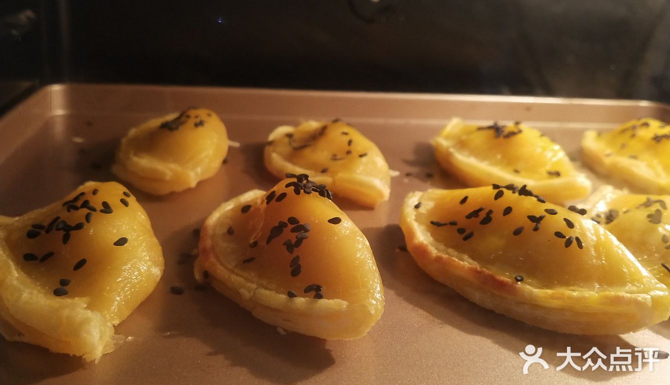 烘焙小白也能完成❗️零失败🔥巨好吃❗酥的掉渣的芒果酥。