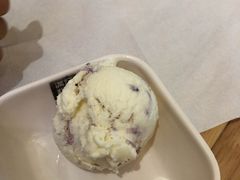 蓝莓冰激淋球-满记甜品(荟聚购物中心店)