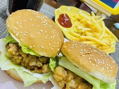 香辣鸡腿堡-肯德基(堤口店)