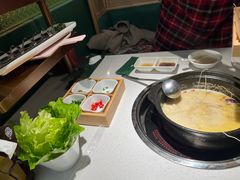 -粤小煲鲜汤猪肚鸡(丹尼斯二天地店)