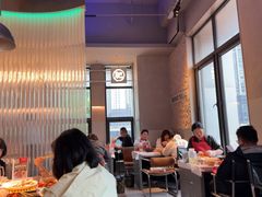 -肥肥虾庄·金牌油焖大虾(汉街SKP店)
