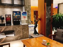 -四月吧餐厅(正阳步行街店)