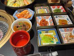 -山川小町·极番烧肉(新地假日广场店)