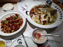 -江渔儿酸菜鱼·拔草餐厅(虎门君乐汇店)