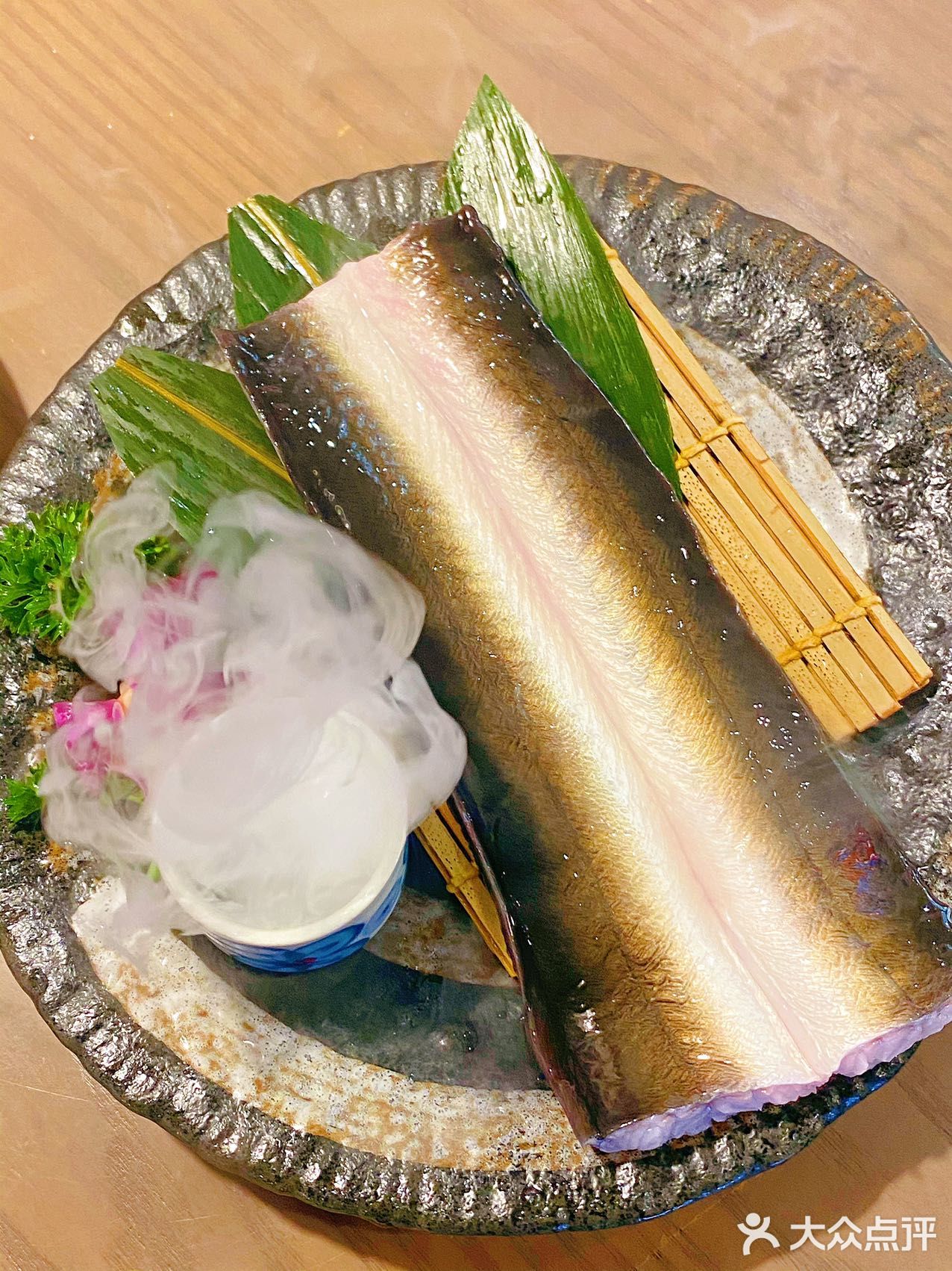 第一次吃到这么新鲜的鳗鱼白烧🔥太地道了～