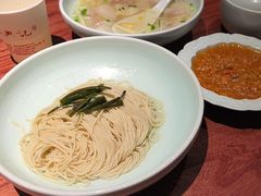 -裕兴记•蟹黄面馆(人民广场店)