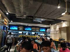 大堂-木屋烧烤(岗顶二店)