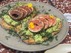 无花果手撕鸡肉tapas-Toris(LuOne凯德晶萃广场店)