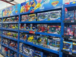 -逝水玩具折扣店