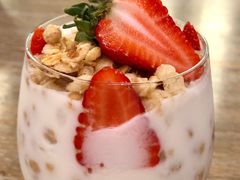 -丽莎沙拉轻食餐厅(国贸店)