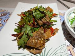 彝族手撕美人椒拌牛肉-云海肴·汽锅鸡·云南菜(高德置地店)