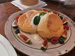 莓果奶油芝士舒芙蕾松饼-UPPER KITCHEN(延安路店)