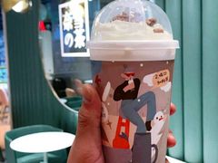 蜜桃撞撞宝藏鲜奶茶-奈雪的茶(东原悦荟店)