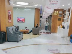 -雅悦齿科(顾村公园店)