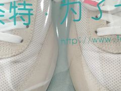 -福奈特洗衣洗鞋(宝山一二八纪念路店)