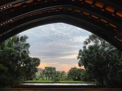 -三亚湾海居铂尔曼度假酒店