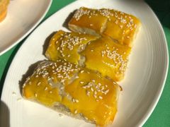 蜜汁叉烧酥-誉八仙茶室酒楼(新天地店)