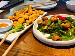 辣椒烧肥肠-奕景小馆·地道大连菜(恒隆广场店)