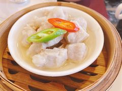 蒜香蒸鲜肉排-汕头猛狮凯莱酒店点心坊