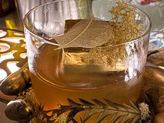 -Shift cocktail bar鸡尾酒吧