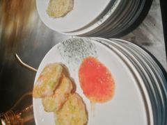 -雍容荟帝王蟹活龙虾展台自助(IFS黑金店)