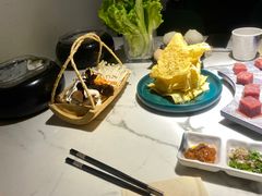 -无界釜·河豚鱼汤锅(红山动物园店)