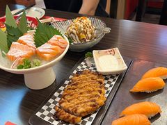 法罗三文鱼腩刺身-仙隐小鹿中华料理(南宁万象城店)