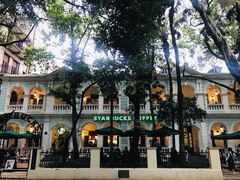 -星巴克臻选(广州沙面店)