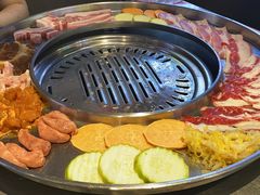 -哈哈碳都·牛肋条无限自助烤肉(台江万达店)