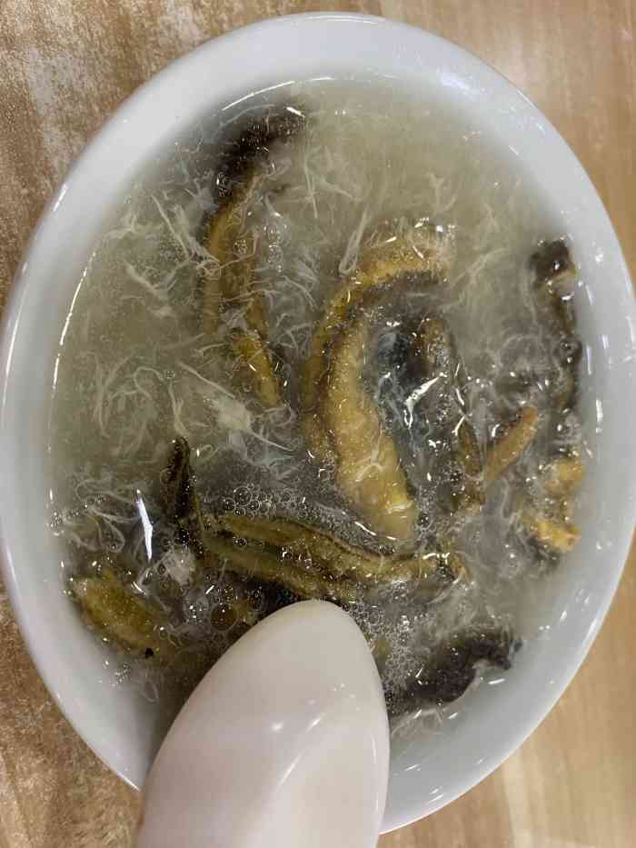 老手艺长鱼汤馆-"[薄荷]环境:在苗家湾路高架旁边 [服.