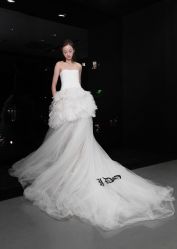 -Vera Wang婚纱礼服旗舰店
