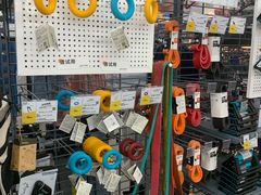 -迪卡侬(苗岭路店)