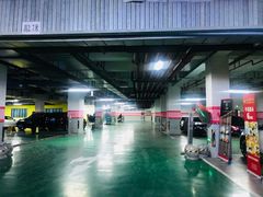 -绿洲中环中心-停车场