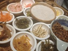 -包整·丝娃娃(一览甲秀楼风景店)