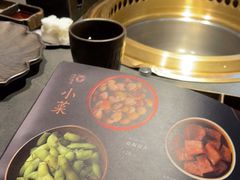 -铭牛烧肉·和牛海鲜自助(高新月牙湖店)