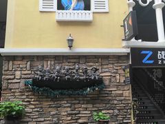 -鲁邦国际风情街(麦世达韩国精品百货店)
