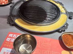 -轻烧烤肉(光谷步行街店)